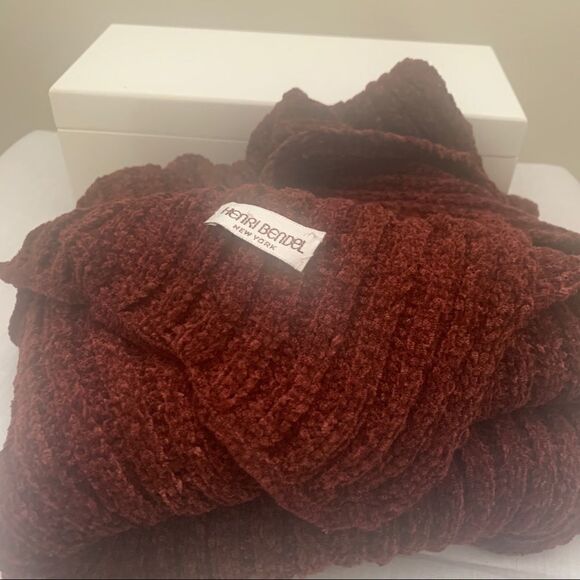 Henri Bendel Scarf - Maroon - EUC - Picture 3 of 6